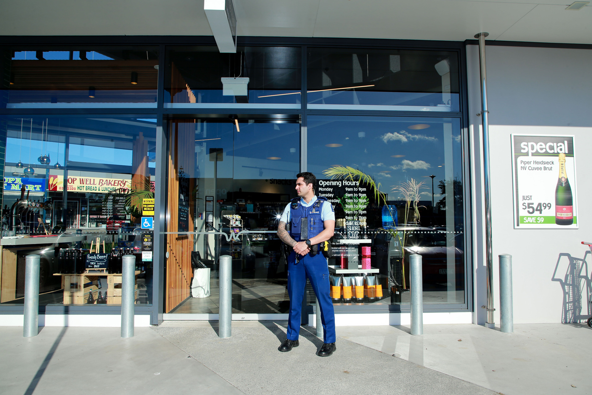 Flipboard Liquor lockdown West Auckland liquor stores shut up shop
