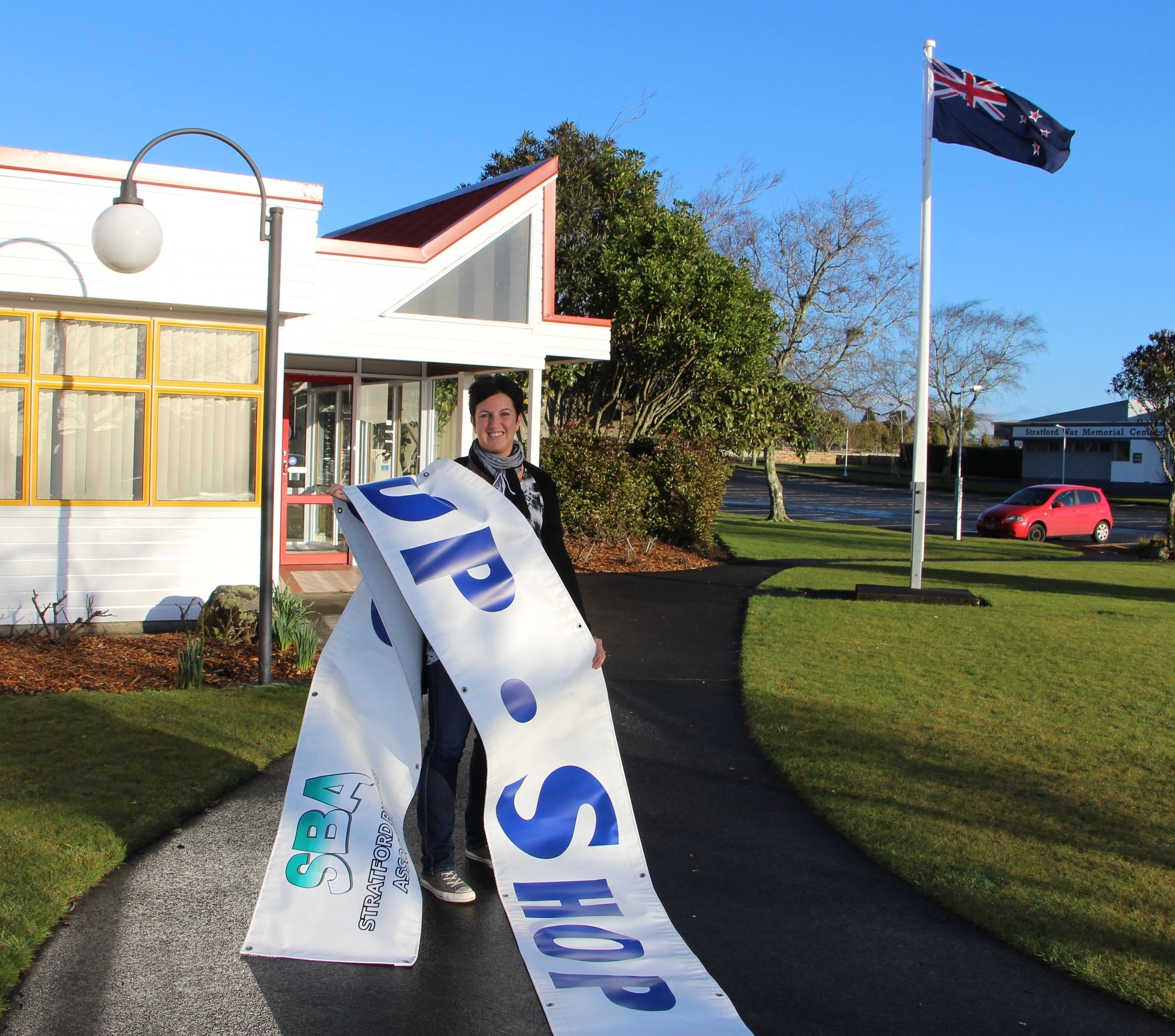 Banner Day For Town S Shoppers Nz Herald