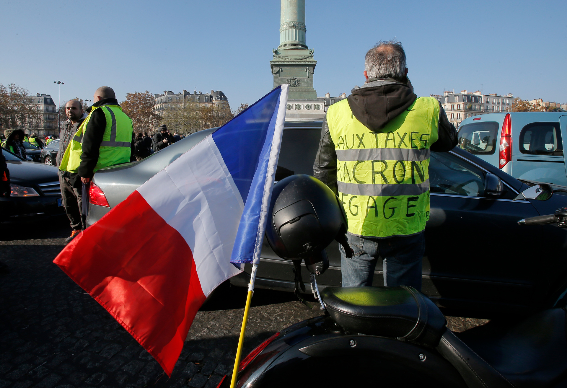 'Assaults, fights, stabbings': More than 400 injured in France's yellow vest protests